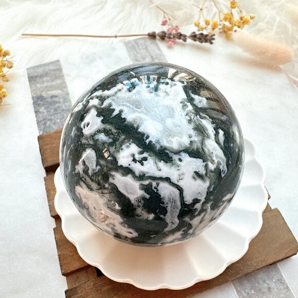 Gorgeous Moss Agate Sphere - Picture 4 of 8